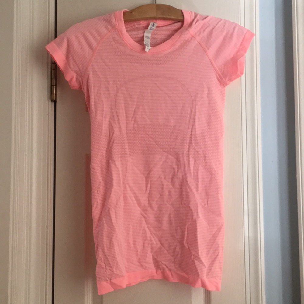 Lululemon Swiftly Tech Short Sleeve Tee Size 4